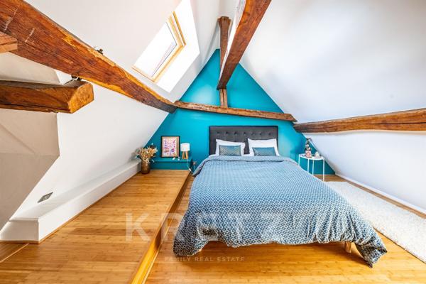 Dijon centre-ville. Appartement de caractère en duplex dans Hôtel particulier classé aux Monuments H