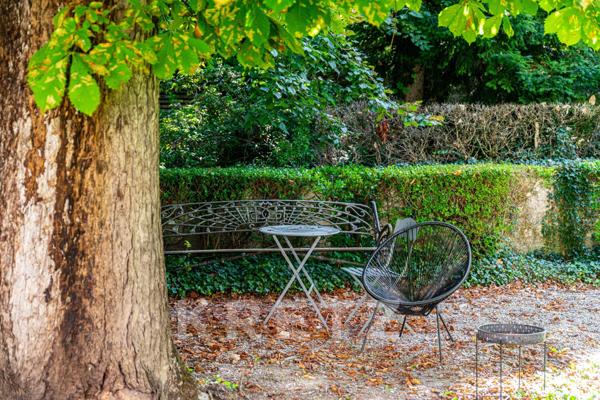 Dijon centre-ville. Appartement de caractère en duplex dans Hôtel particulier classé aux Monuments H