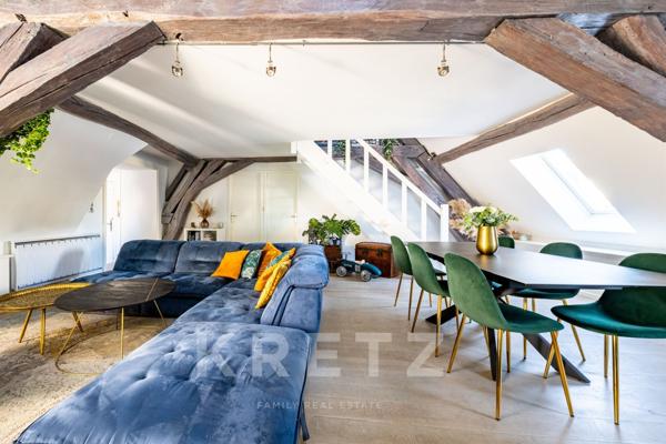 Dijon centre-ville. Appartement de caractère en duplex dans Hôtel particulier classé aux Monuments H