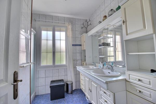 Maison 6 pièces 108m² à vendre Angerville 91670 240000€ - Micro.immo Maison 5 chambres