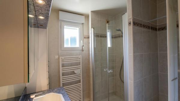 APPARTEMENT DE TYPE 3- PROCHE GARE/CENTRE VILLE