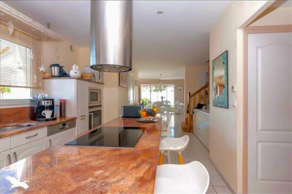 Maison contemporaine T4 de 123m2 avec piscine chauffée – quartier résidentiel calme à vendre SERIGNAN (34)