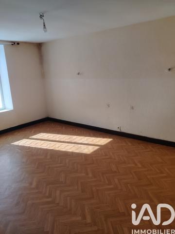 Location maison 3 pièces 90 m² Thoiré-sur-Dinan