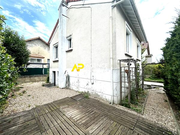 BEZONS - Maison de 4 pièces 349 000 € ** - Référence 4402