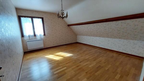 Proche Loire et bourg - Au calme - Beaux volumes