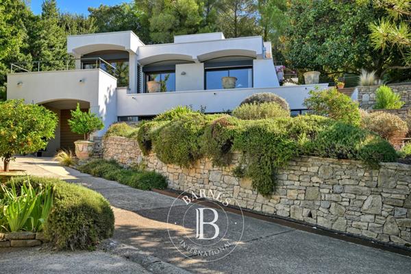 Nîmes, Maison 3 Chambres -  245 m² à vendre