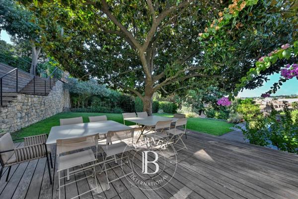 Nîmes, Maison 3 Chambres -  245 m² à vendre