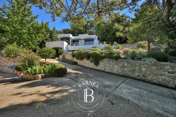 Nîmes, Maison 3 Chambres -  245 m² à vendre