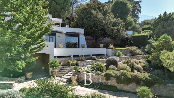 Nîmes, Maison 3 Chambres -  245 m² à vendre