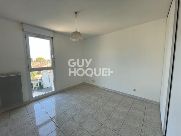 Appartement 3 pièces avec place de parking- Halles centre ville