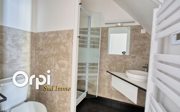 Immeuble à vendre    4 pièces •  Privas