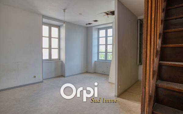 Immeuble à vendre    4 pièces •  Privas