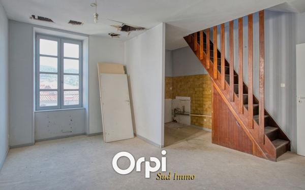 Immeuble à vendre    4 pièces •  Privas