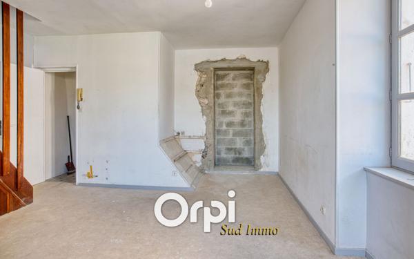 Immeuble à vendre    4 pièces •  Privas