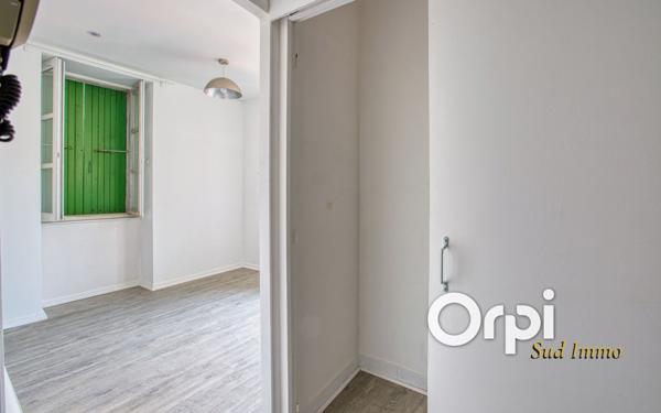 Immeuble à vendre    4 pièces •  Privas