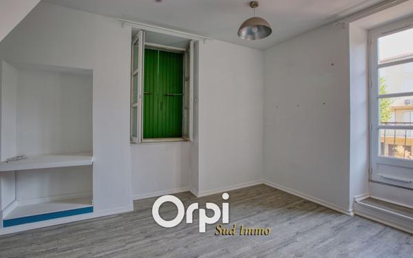 Immeuble à vendre    4 pièces •  Privas