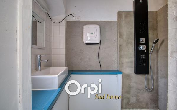 Immeuble à vendre    4 pièces •  Privas