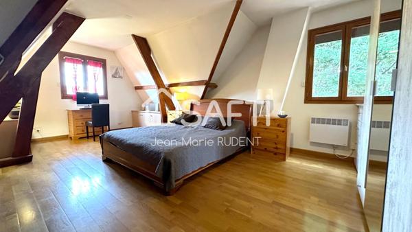 Maison de Caractère - 170m2 7PP 1 suite + 3 chbres