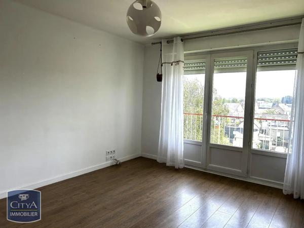 Appartement à louer 3 pièces 62.23m² Saint-Brieuc (22000)