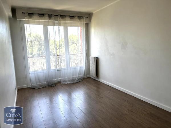 Appartement à louer 3 pièces 62.23m² Saint-Brieuc (22000)