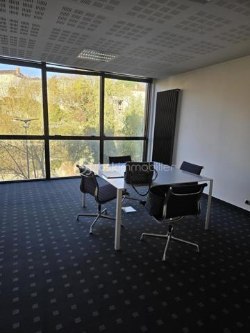 Immeuble mixte de 270 m²