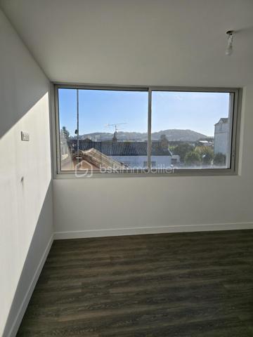 Immeuble mixte de 270 m²