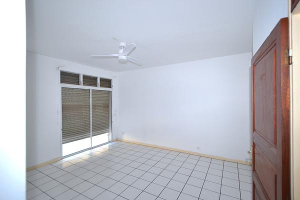 Appartement T4, très bon état, beaux volumes centre ville