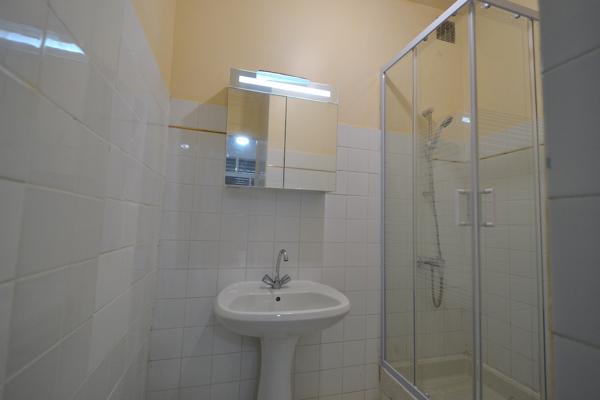 Appartement T4, très bon état, beaux volumes centre ville