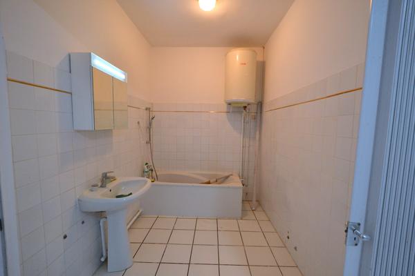 Appartement T4, très bon état, beaux volumes centre ville