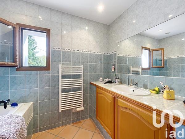 Maison à vendre 7 pièces 198 m² Fayence