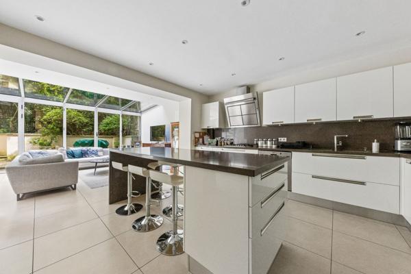 Vente Hôtel particulier Paris 16 8 Pièces 450 m²