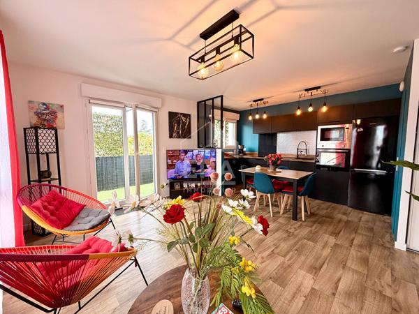 Appartement  T3  la Hume - 61.71 m2 - terrasse + 3 parkings