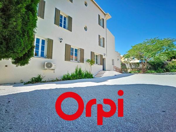 Appartement à vendre    3 pièces • 78 m2 Bandol