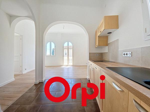 Appartement à vendre    3 pièces • 78 m2 Bandol