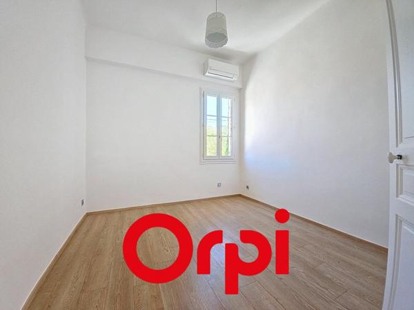 Appartement à vendre    3 pièces • 78 m2 Bandol