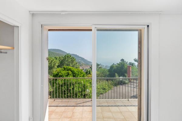 Vente Maison contemporaine Théoule-sur-Mer 7 Pièces 150 m²