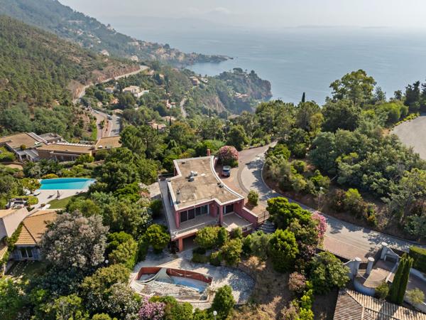 Vente Maison contemporaine Théoule-sur-Mer 7 Pièces 150 m²