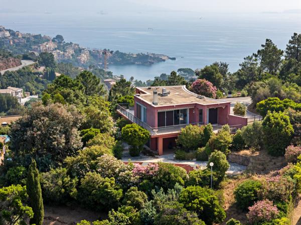 Vente Maison contemporaine Théoule-sur-Mer 7 Pièces 150 m²