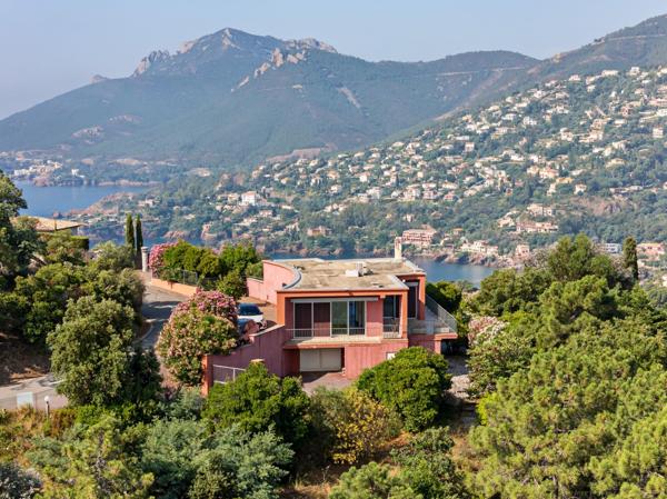 Vente Maison contemporaine Théoule-sur-Mer 7 Pièces 150 m²