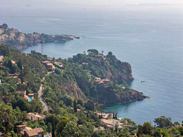 Vente Maison contemporaine Théoule-sur-Mer 7 Pièces 150 m²