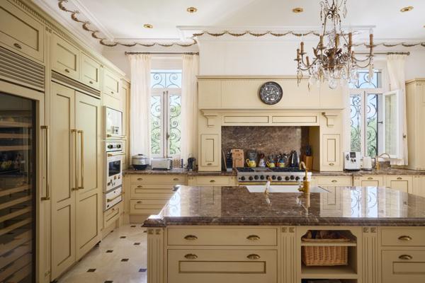 Vente Hôtel particulier Cap D'Antibes 11 Pièces 631 m²