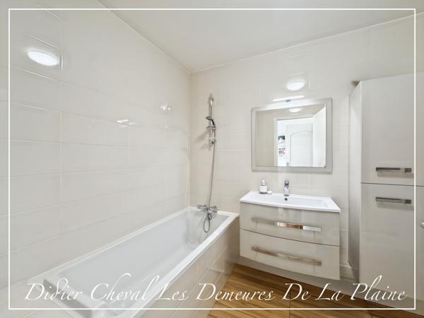 Noisy-le-Roi (78590) 98,82 m² DERNIER ÉTAGE SANS TRAVAUX