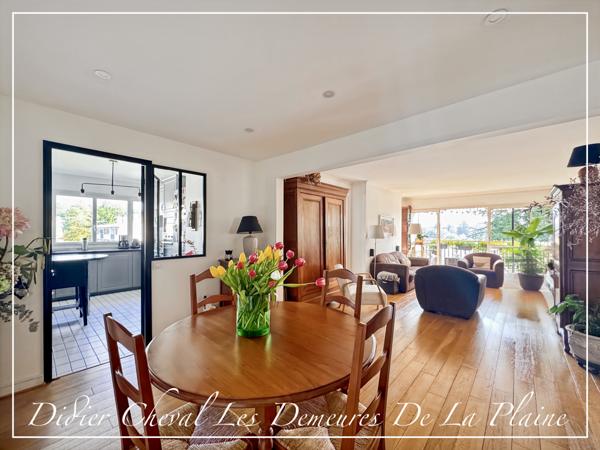 Noisy-le-Roi (78590) 98,82 m² DERNIER ÉTAGE SANS TRAVAUX