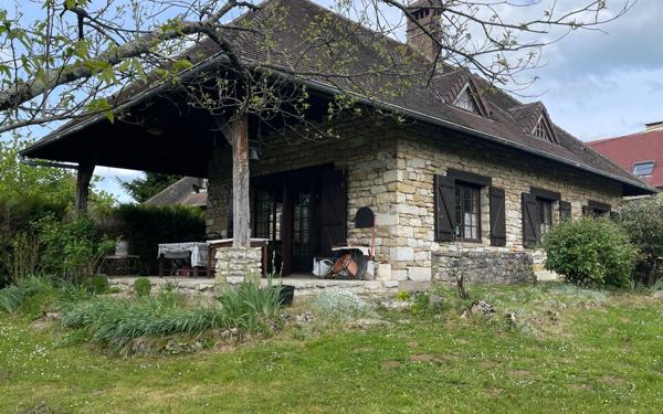 Maison à vendre    6 pièces • 165 m2 Mouchard