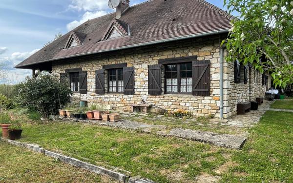 Maison à vendre    6 pièces • 165 m2 Mouchard