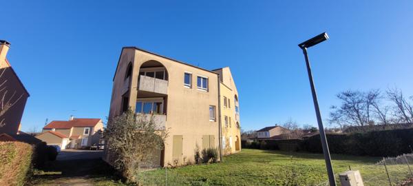Appartement Poitiers 2 pièces 55 m2 proche FACS