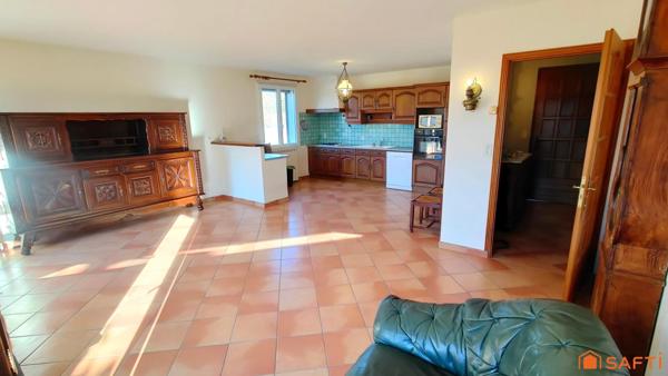 Maison de plein pied au calme avec grand sous sol