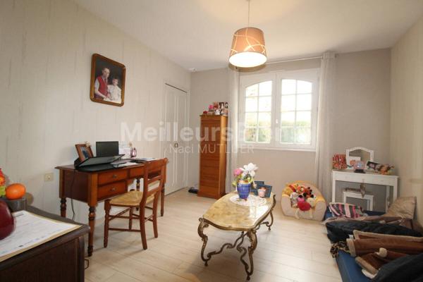 CHOLET, QUARTIER LE PLESSIS, JOLI PAVILLON SANS MITOYENNETÉ