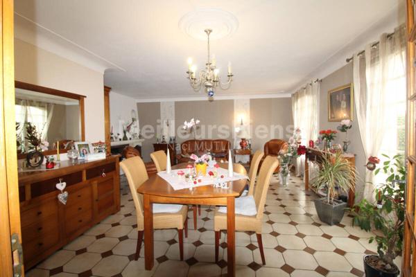 CHOLET, QUARTIER LE PLESSIS, JOLI PAVILLON SANS MITOYENNETÉ