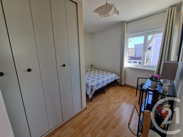 Immeuble à vendre  398 m 2   GANDRANGE  - 57